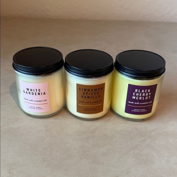 White Barn Other - White Barn Trio - White Gardenia, Cinnamon Spiced Vanilla, Black Cherry Merlot.
